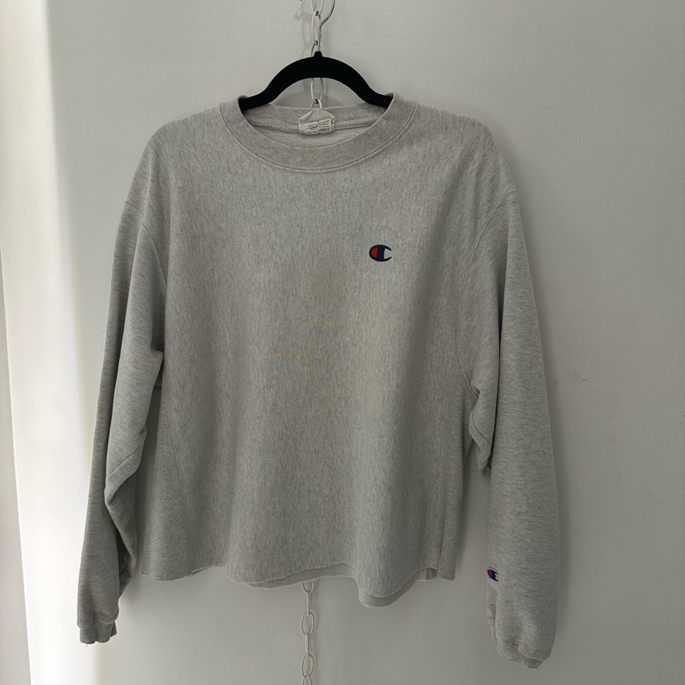 Cropped Champion Women's Light Gray Sweatshirt